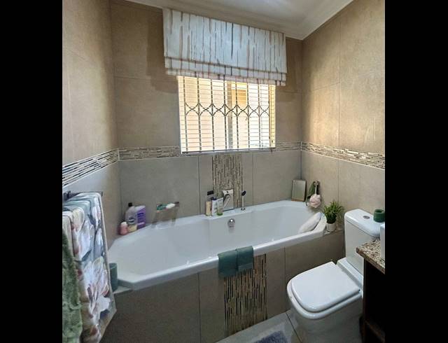 3 BEDROOM HOUSE FOR SALE IN SUNAIR PARK